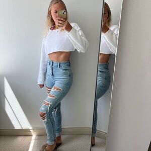 american eagle super stretch, high rise, light wash jeans!